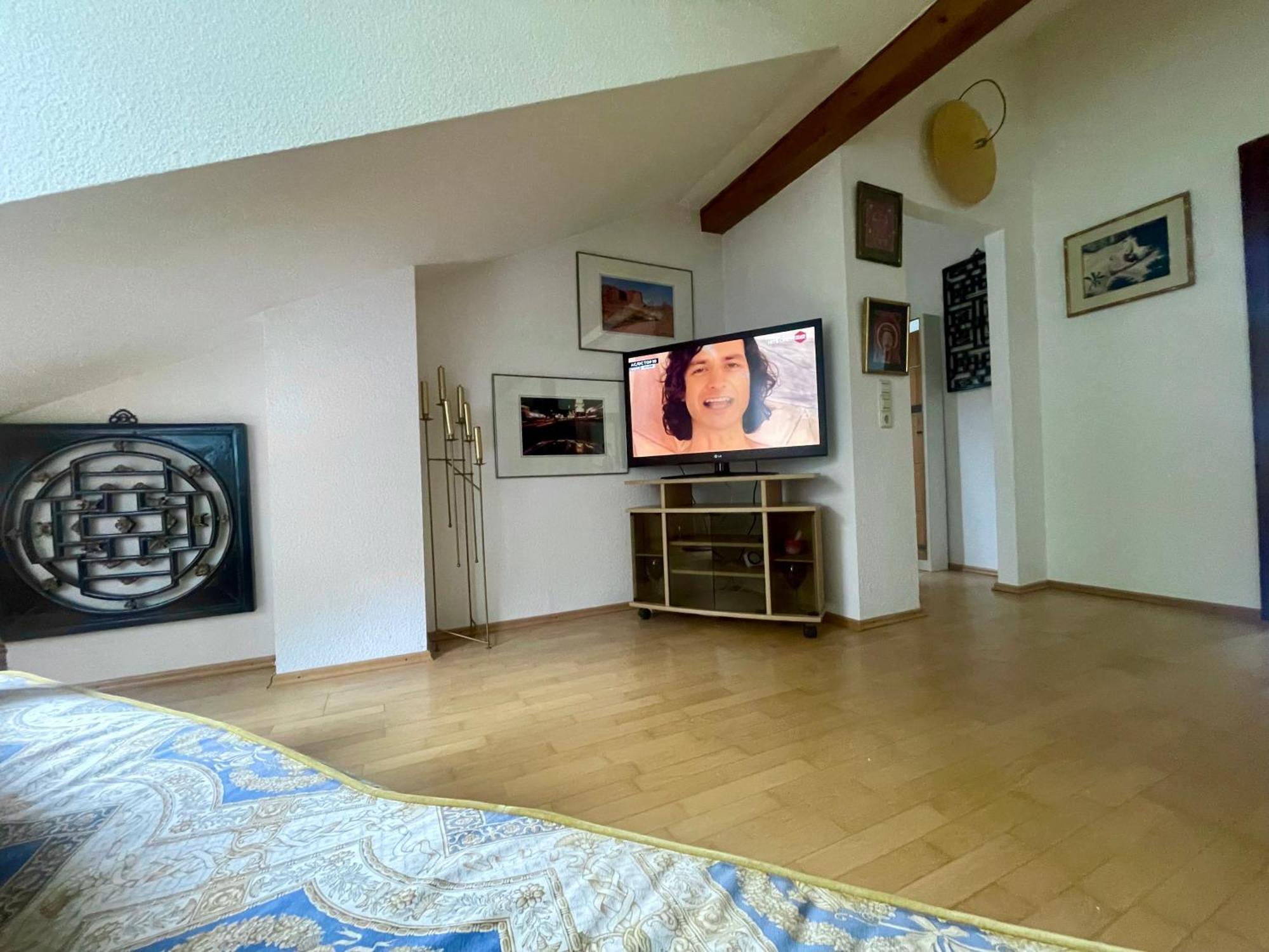 Wunderschoenes Grosses 3 Zimmer Apartament Zentrum Goldstadt Familienfreundlich Mit Garage بفورتسهايم المظهر الخارجي الصورة