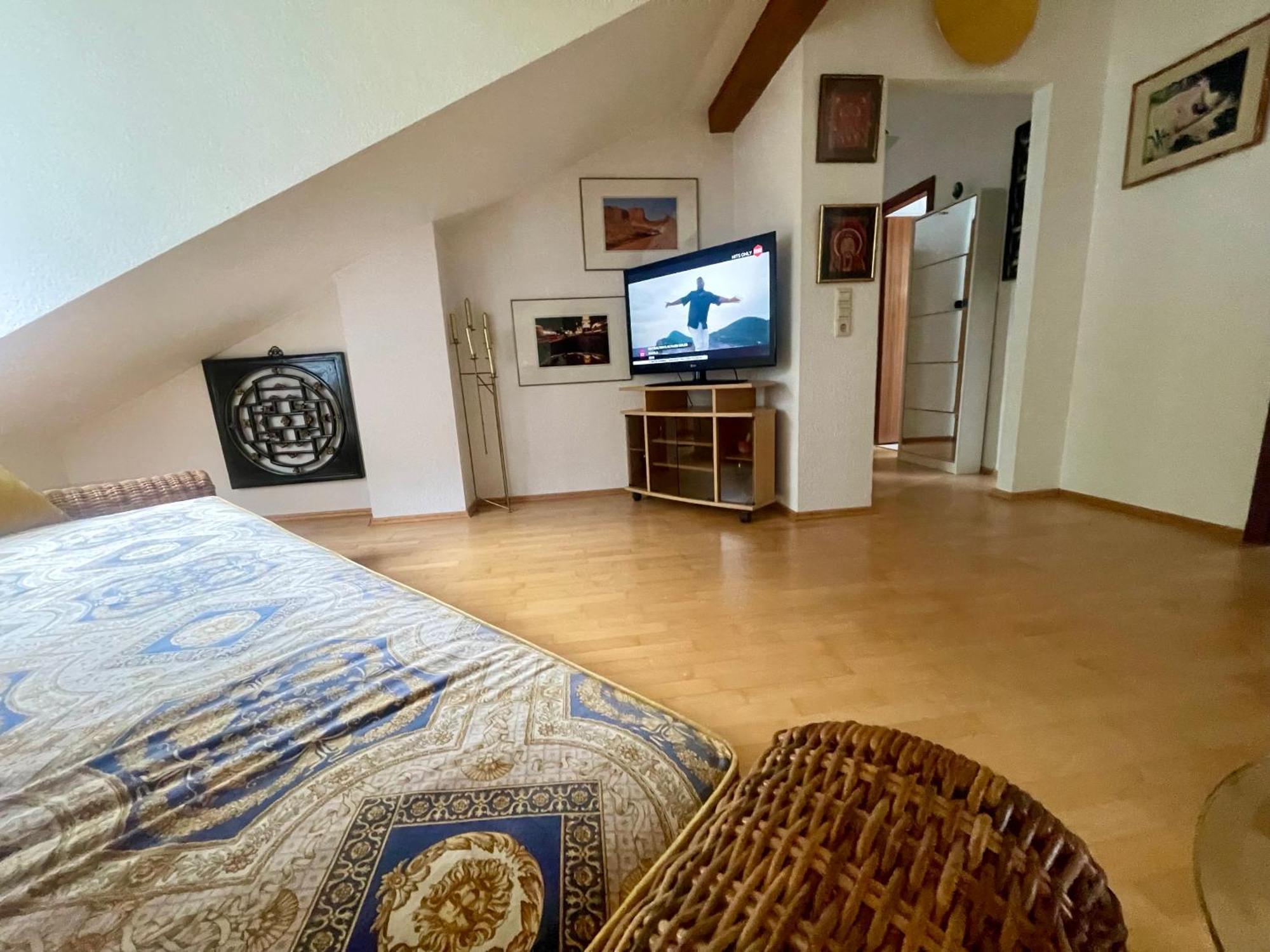 Wunderschoenes Grosses 3 Zimmer Apartament Zentrum Goldstadt Familienfreundlich Mit Garage بفورتسهايم المظهر الخارجي الصورة